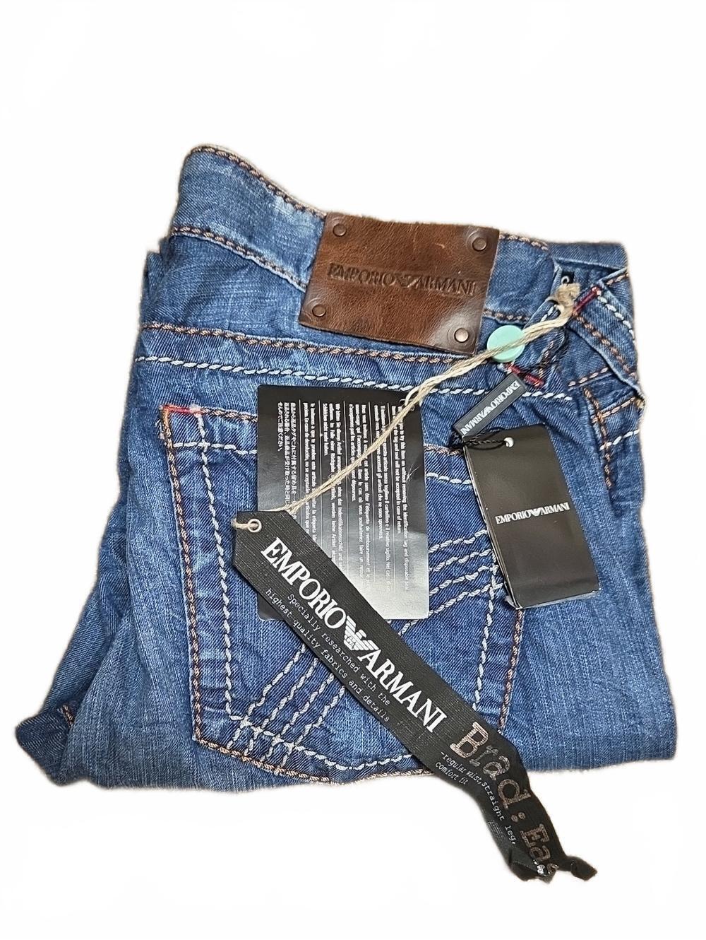 Emporio Armani | Straight-Leg Jeans with Contrast Stitching | 34